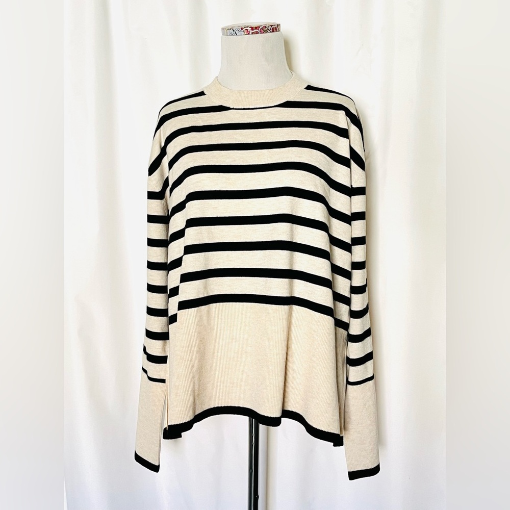 Oversized Boxy Crewneck striped sweater